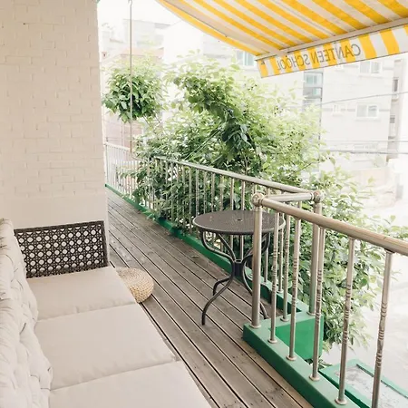 Hongdae Luxury Private Single House With Big Open Balcony Perfect For A Family & Big Group 3Br, 5Qb & 1Sb, 2Bathroom