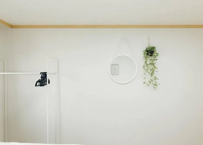 Hongdae Luxury: Family-friendly Private House With Open Balcony *