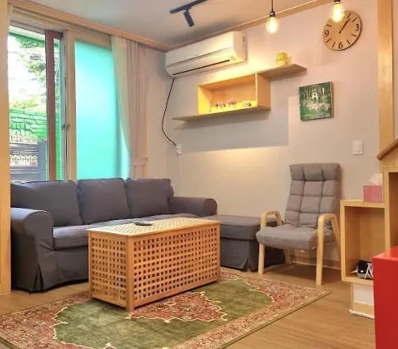Villa Hongdae Luxury: Family-friendly Private House With Open Balcony *
