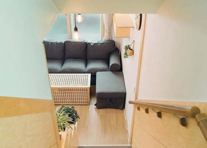 Hongdae Luxury: Family-friendly Private House With Open Balcony * Seoul